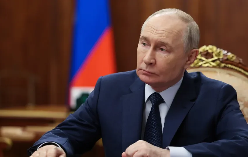  Putin visita China na primeira metade do ano