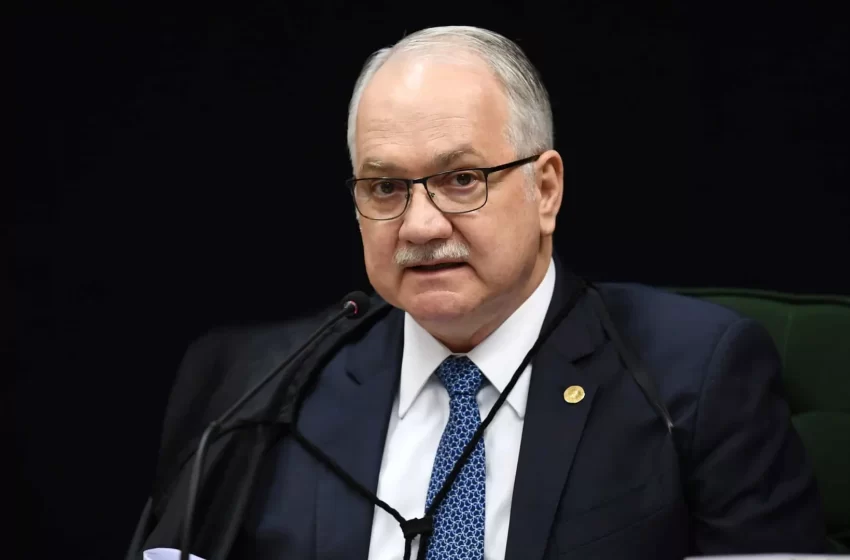  Fachin rebate relatório de comissão do Congresso dos EUA e defende decisões de Moraes