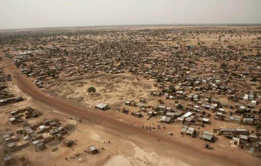  Burkina Faso rejeita relatório que acusa o exército de matar 1.255 civis