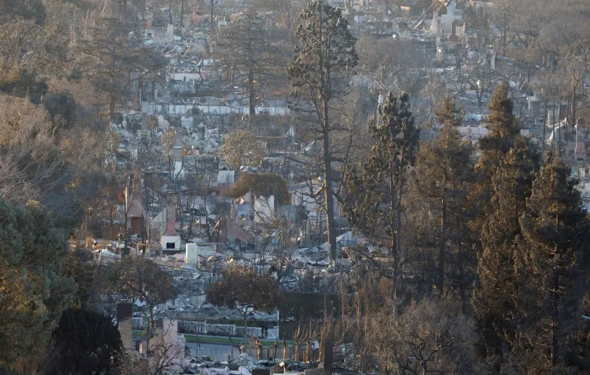  Fogos na Georgia causam um morto e destroem mais de 130 habitações