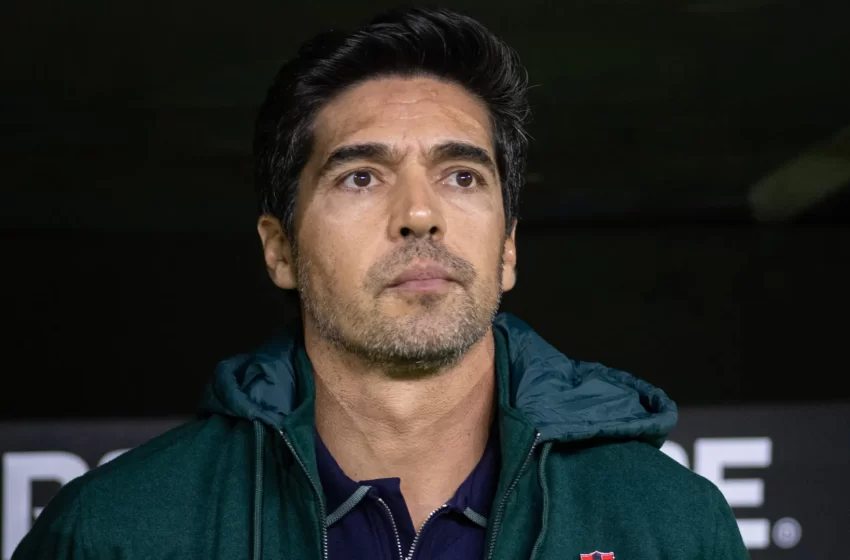  Abel lamenta empate do Palmeiras com Junior e alfineta Conmebol após pênalti com auxílio do VAR