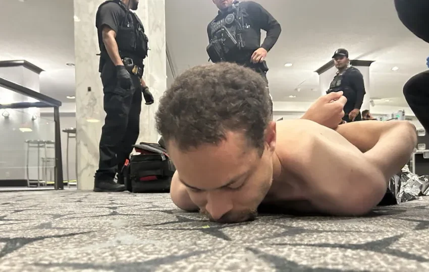  Quem é Cole Tomas Allen, o suspeito de disparar no jantar em Washington?