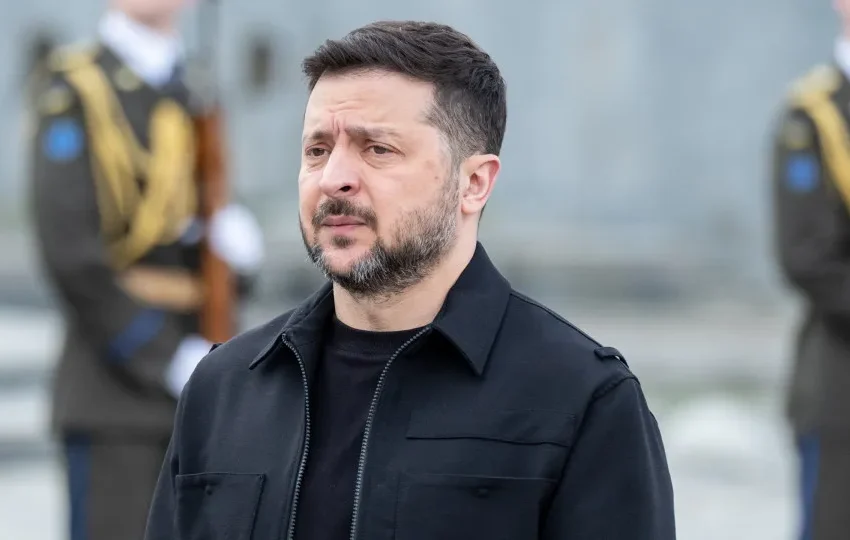  Zelensky chega ao Bahrein para diálogo sobre cooperação em segurança