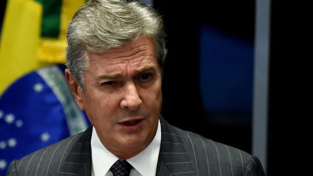  Collor, preso há 1 ano, vira trunfo para Bolsonaro, mas é deixado de lado na política de Alagoas