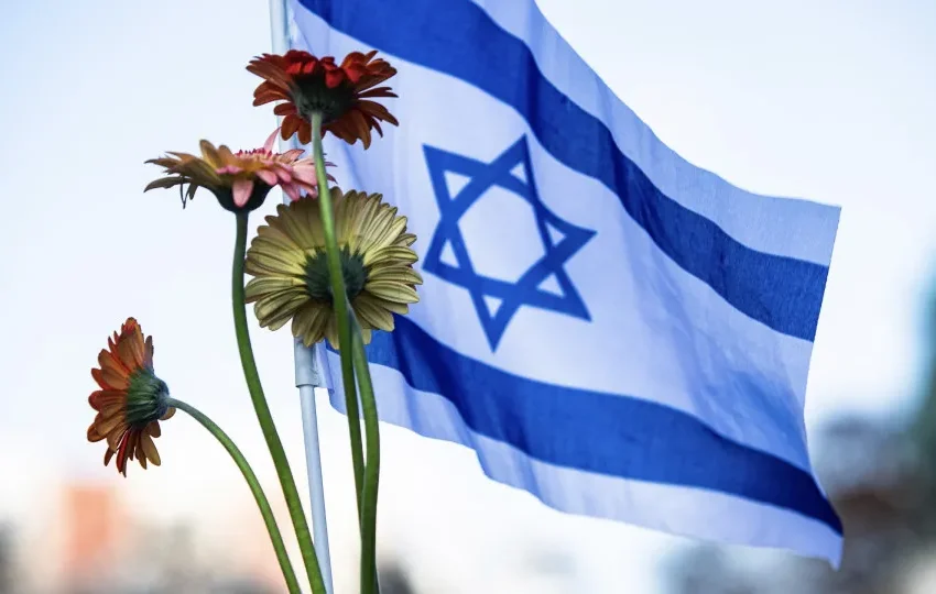  Maioria que apoia governo israelita apresenta projeto para eleições