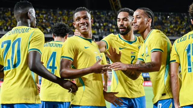  Lula diz ter pedido a Trump para não anular visto de jogadores brasileiros