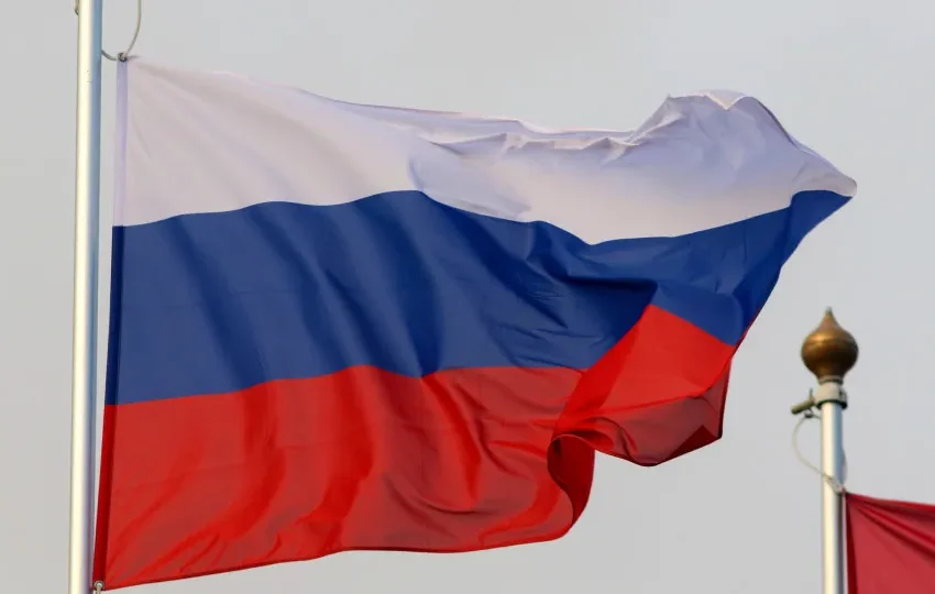  Rússia acusa Londres de desviar atenções com petroleiro de frota fantasma