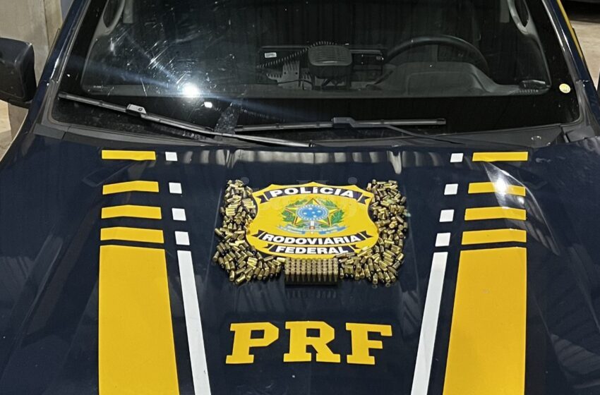  PRF Apreende 250 Munições Calibre 9mm em Ônibus na BR-364 em Pimenta Bueno