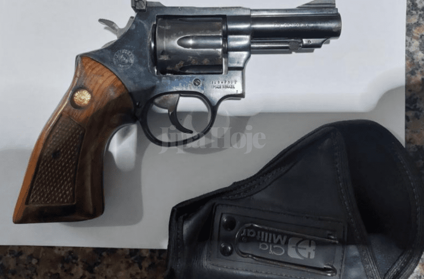  Homem é Conduzido à Delegacia Após Arma Ser Encontrada em Mochila no Aeroporto de Cacoal