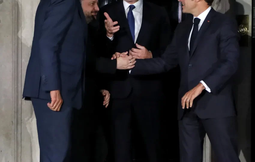  Paris, Londres e Berlim apoiam proposta de Zelensky de “diálogo” com Rússia