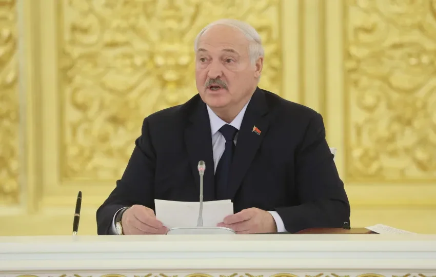  Lukashenko convida presidente moçambicano a visitar Bielorrússia