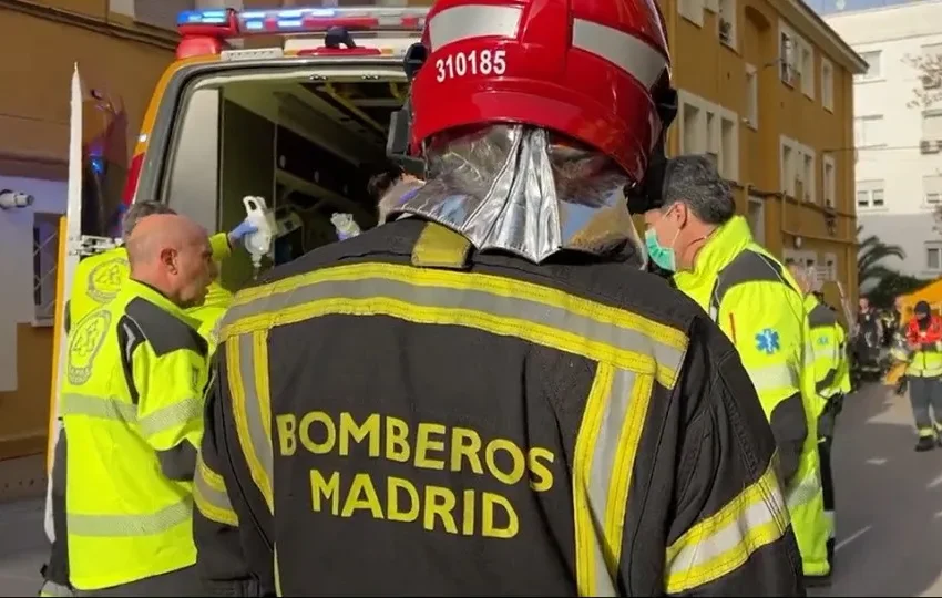  Incêndio perto de Madrid obriga à retirada de 3.500 pessoas