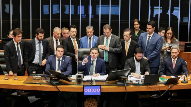  Câmara indica R$ 1,3 bi em emendas similares ao orçamento secreto sem citar autor, diz estudo