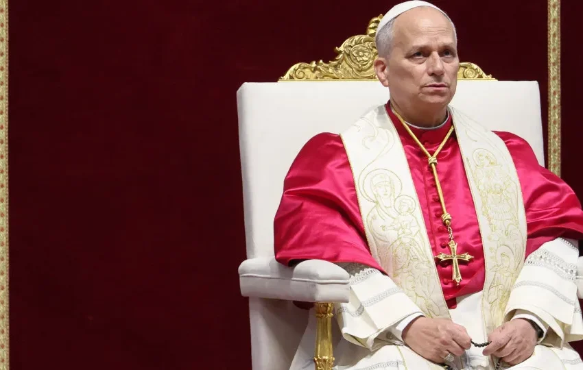  Vaticano excomunga seis bispos da Fraternidade São Pio X