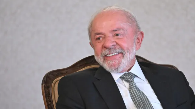  Lula amplia vantagem sobre Flávio Bolsonaro, aponta Atlas/Bloomberg